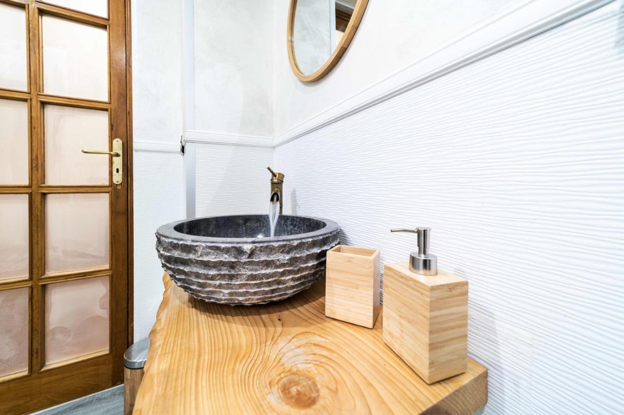 Newhouse Dei Mille Apartment Bari Exterior foto