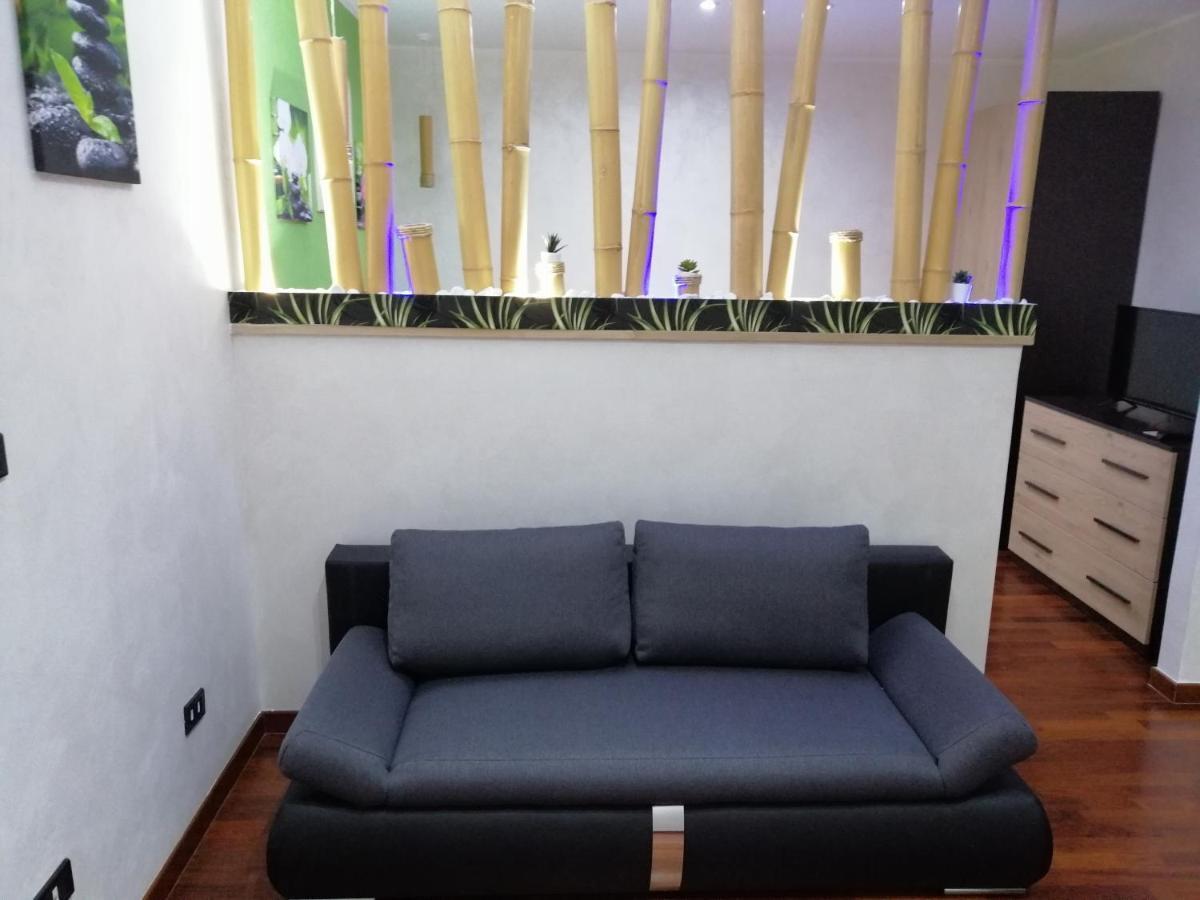 Newhouse Dei Mille Apartment Bari Exterior foto